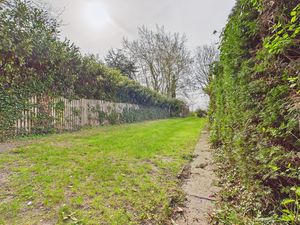 Photo 26- click for photo gallery